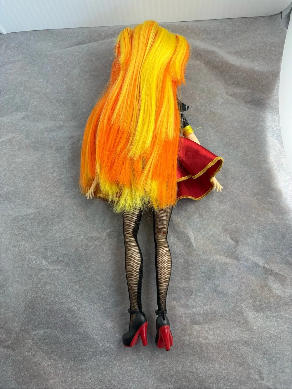 Madame Alexander SpacePOP Luna Princess of Lunaria 2016 Doll